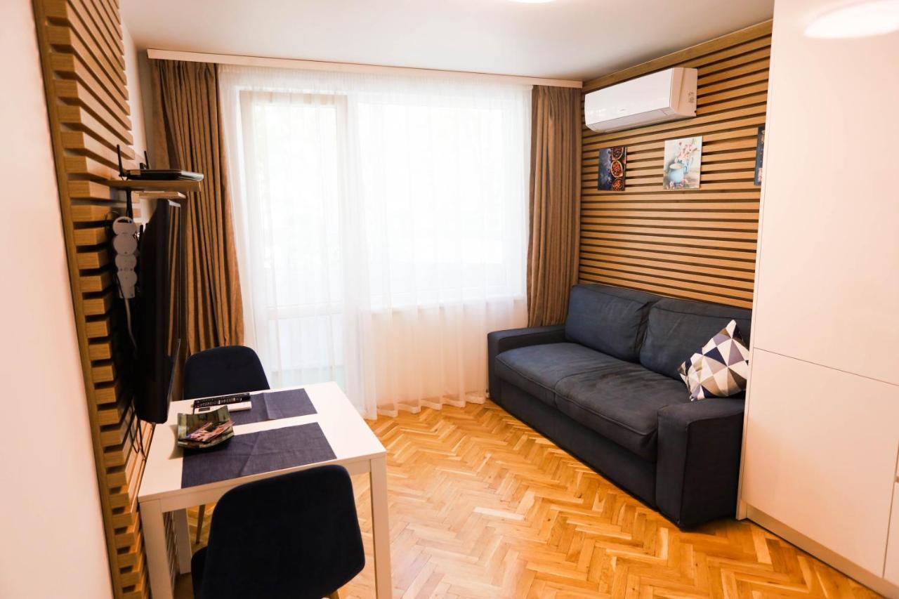 White Central Apartment Varna Extérieur photo